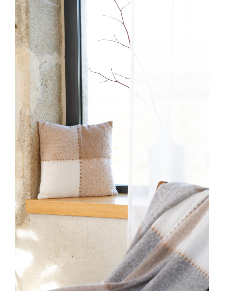 Housse de coussin BEIJA beige 45 x 45 cm